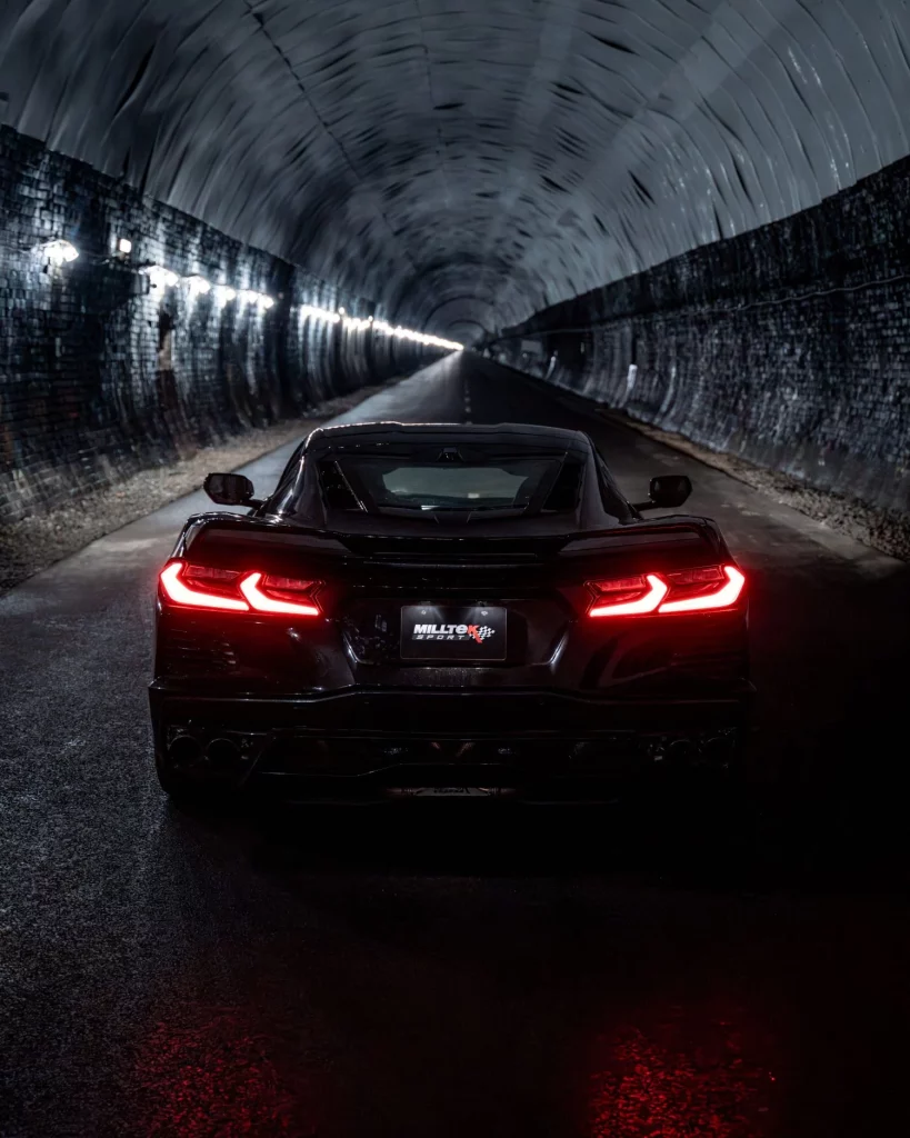 Operación túnel: Los “karaokes” subterráneos donde tu coche es la estrella