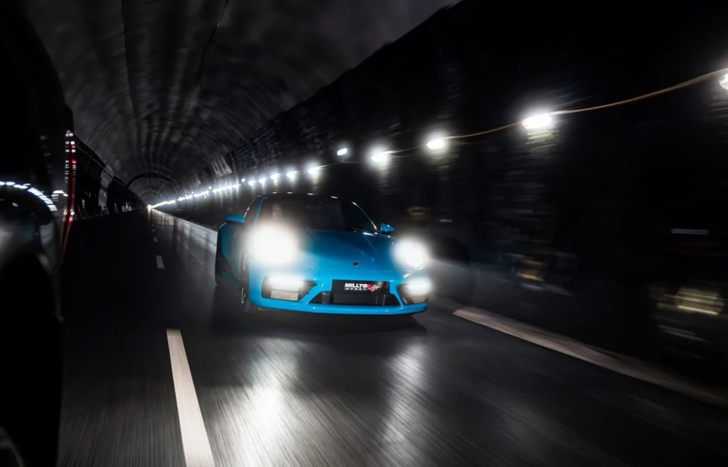 Operación túnel: Los “karaokes” subterráneos donde tu coche es la estrella