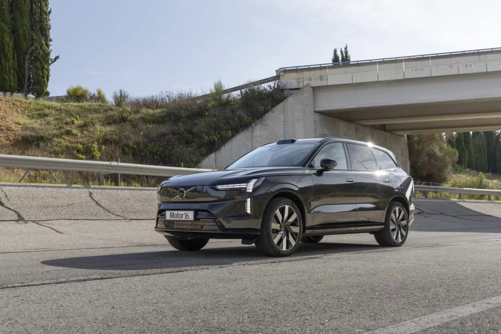 Prueba del Volvo EX90 Twin Motor Performance Ultra: ¡Viajeros, al tren!