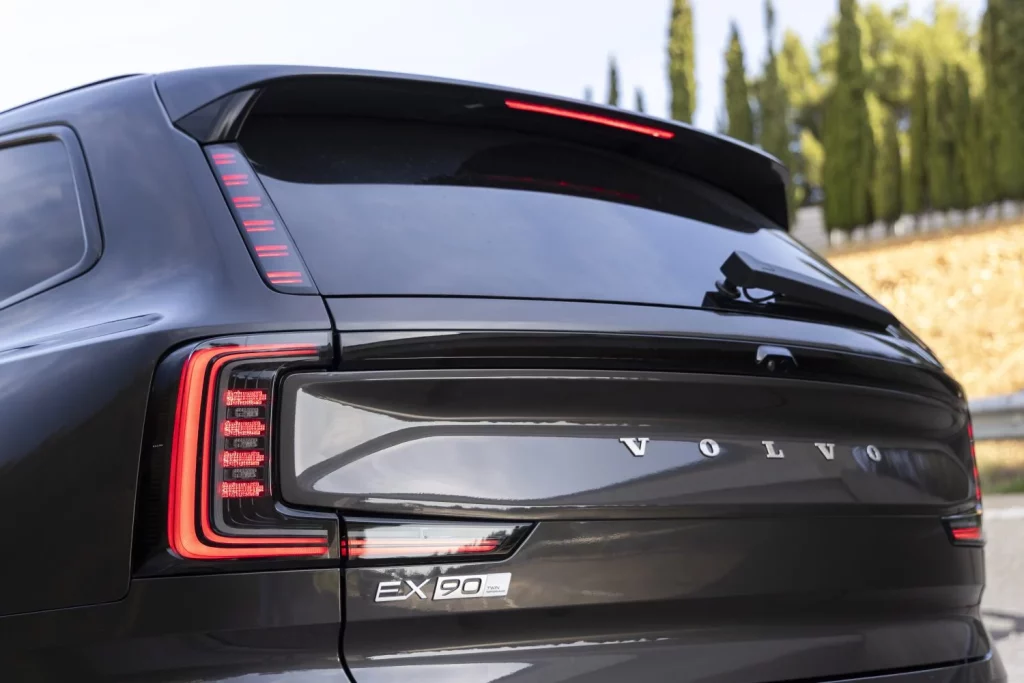 Prueba del Volvo EX90 Twin Motor Performance Ultra: ¡Viajeros, al tren!