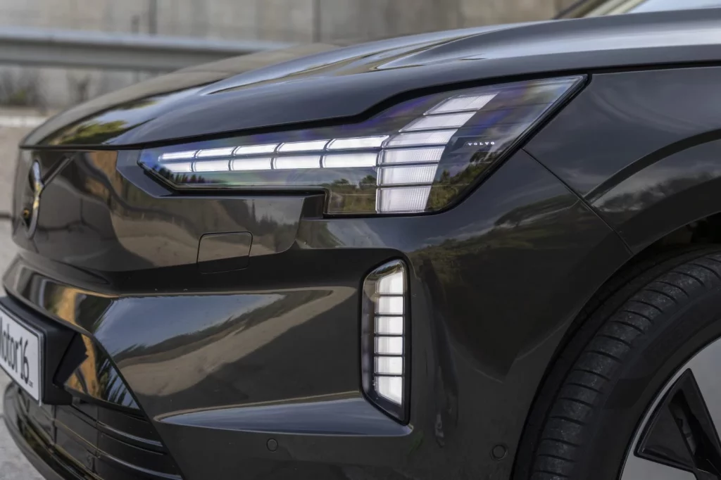 Prueba del Volvo EX90 Twin Motor Performance Ultra: ¡Viajeros, al tren!