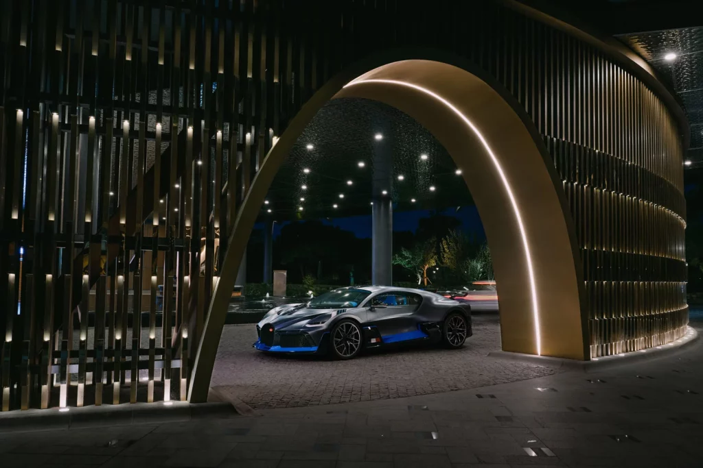 Bugatti desembarca en China: Shanghai acoge el primer showroom exclusivo de la marca 2 Motor16 Showroom Bugatti en Shanghai.
