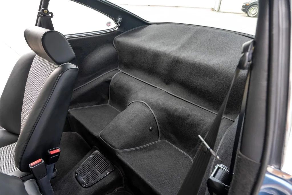 Los nombres que están detrás de este Porsche 911S que ha costado lo que cuatro a estrenar 25 Motor16 1971 Porsche 911S RUF Seinfeld 25 Motor16