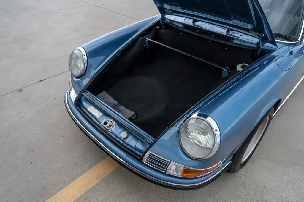Los nombres que están detrás de este Porsche 911S que ha costado lo que cuatro a estrenar 30 Motor16 1971 Porsche 911S RUF Seinfeld 30 Motor16