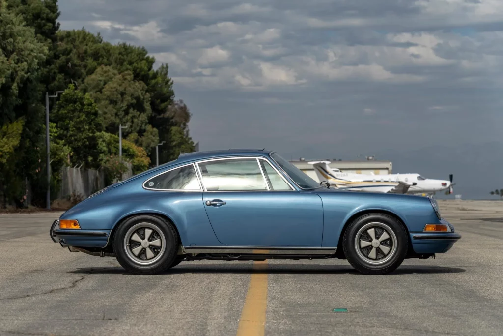 Los nombres que están detrás de este Porsche 911S que ha costado lo que cuatro a estrenar 7 Motor16 1971 Porsche 911S RUF Seinfeld 5 Motor16