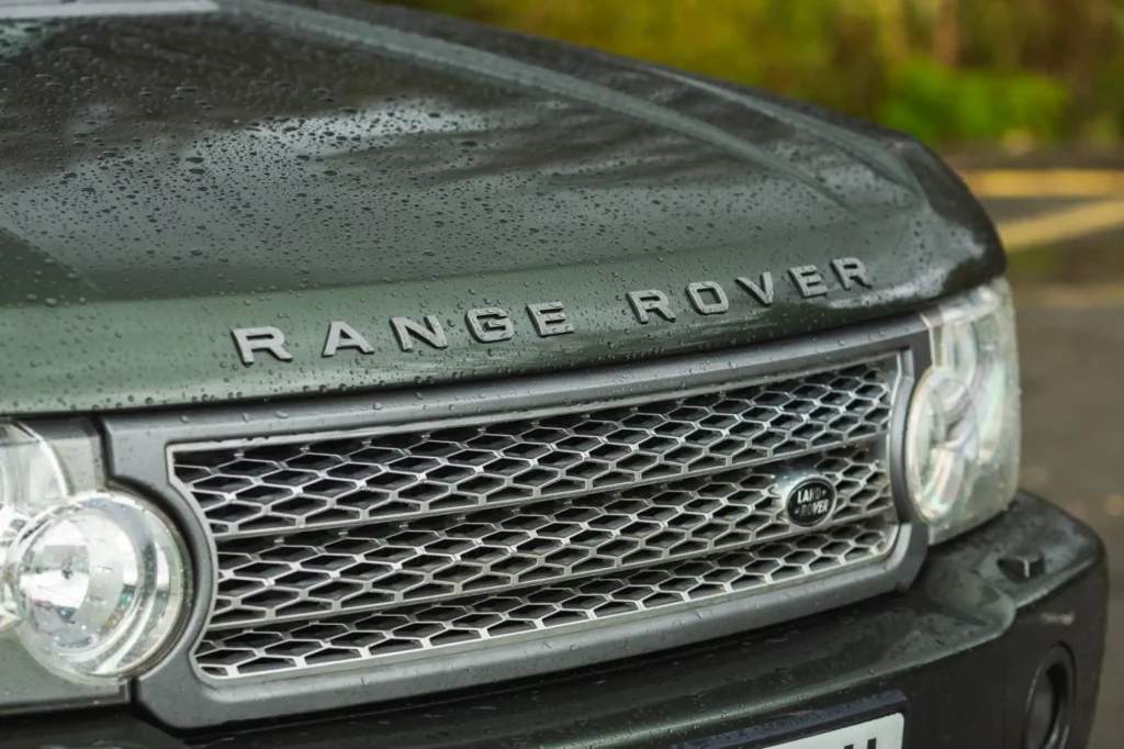 El Range Rover más querido por la Reina Isabel II y por Jeremy Clarkson puede ser tuyo 12 Motor16 2007 range rover voge iconic auctioneers 15 Motor16