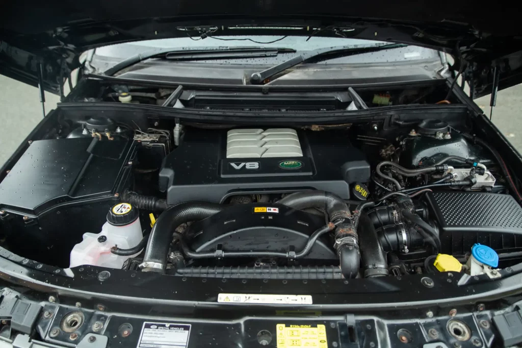 El Range Rover más querido por la Reina Isabel II y por Jeremy Clarkson puede ser tuyo 1 Motor16 2007 Range Rover Voge. Isabel II. Imagen motor.