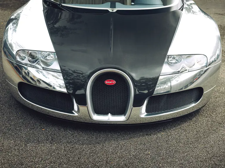 Este Bugatti Veyron no necesita pintura para acariciar los 2 millones de euros 10 Motor16 2008 bugatti veyron 16 4 pur sang 12 Motor16