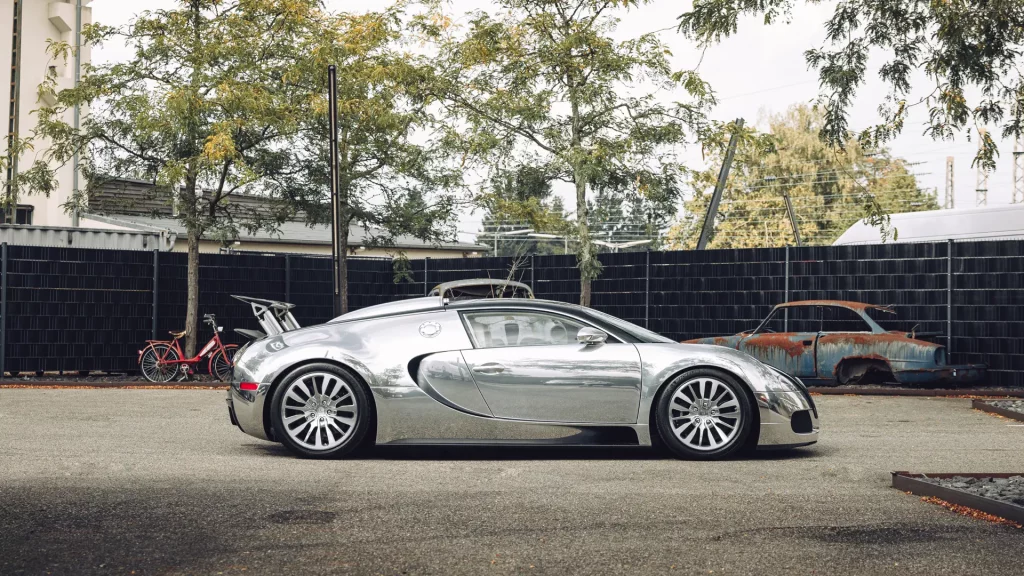 Este Bugatti Veyron no necesita pintura para acariciar los 2 millones de euros 6 Motor16 2008 bugatti veyron 16 4 pur sang 29 Motor16
