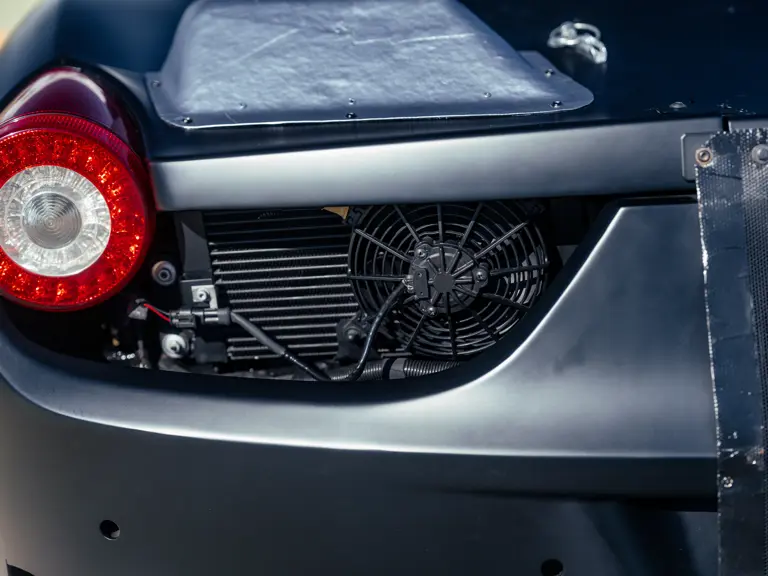 El Ferrari 458 Italia del millón de euros que es un regalo para lo que encierra 21 Motor16 2011 Ferrari 458 Italia M6 LaFerrari 11 Motor16