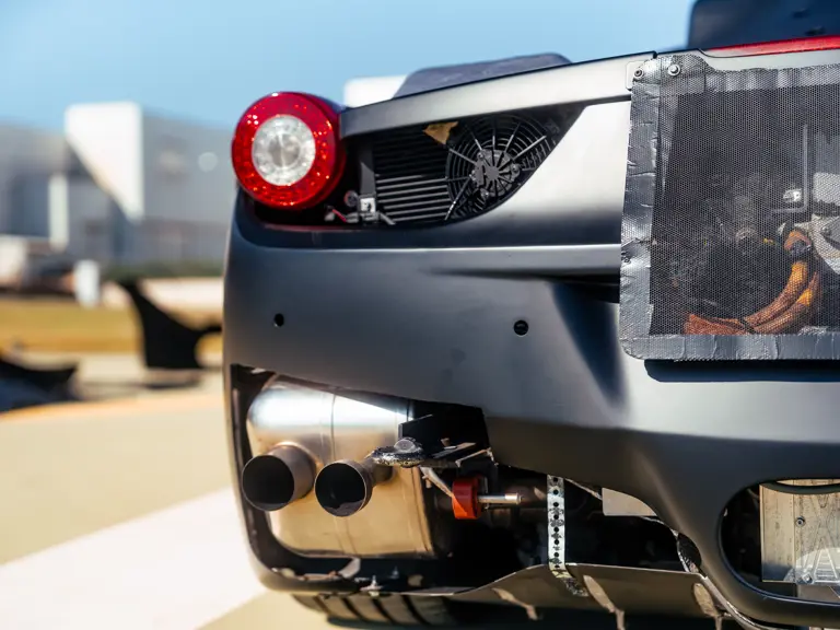 El Ferrari 458 Italia del millón de euros que es un regalo para lo que encierra 22 Motor16 2011 Ferrari 458 Italia M6 LaFerrari 16 Motor16