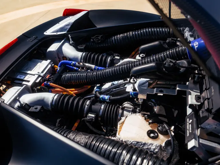 El Ferrari 458 Italia del millón de euros que es un regalo para lo que encierra 39 Motor16 2011 Ferrari 458 Italia M6 LaFerrari 19 Motor16