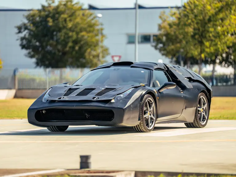 El Ferrari 458 Italia del millón de euros que es un regalo para lo que encierra 7 Motor16 2011 Ferrari 458 Italia M6 LaFerrari 37 Motor16