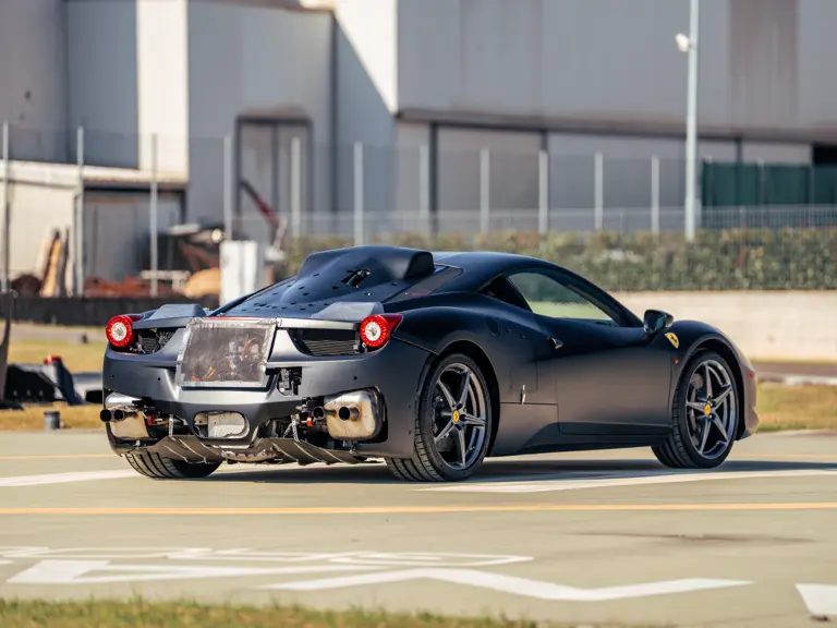 El Ferrari 458 Italia del millón de euros que es un regalo para lo que encierra 1 Motor16 2011 Ferrari 458 Italia. M6. LaFerrari. Imagen trasera.