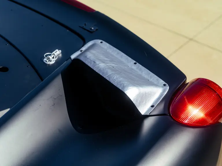 El Ferrari 458 Italia del millón de euros que es un regalo para lo que encierra 19 Motor16 2011 Ferrari 458 Italia M6 LaFerrari 4 Motor16