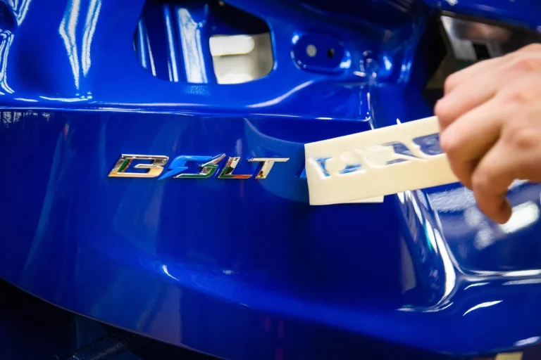 Chevrolet Bolt: GM recorta su producción de 150.000 unidades a solo 35.000