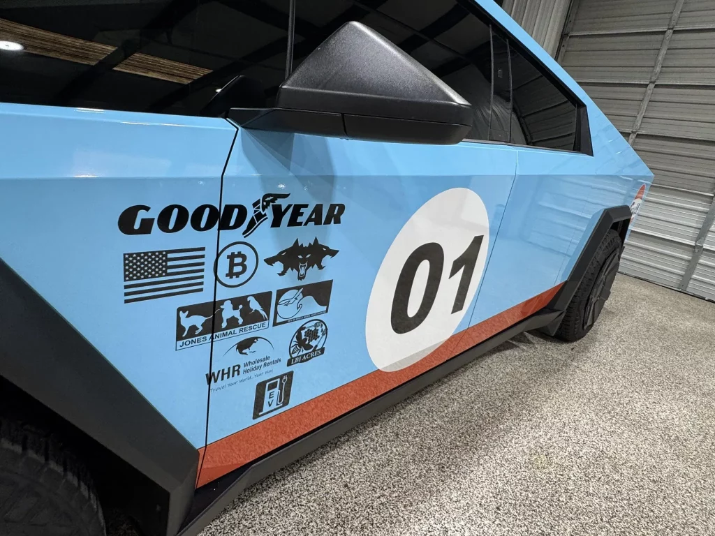 2024 tesla cybertruck cyberbeast Gulf 15 Motor16