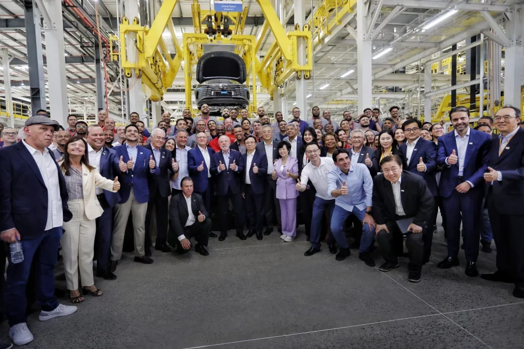 Ya son 14 millones de vehículos con enchufe los que BYD ha fabricado 7 Motor16 2025 BYD vehiculo 14 millones 1 Motor16