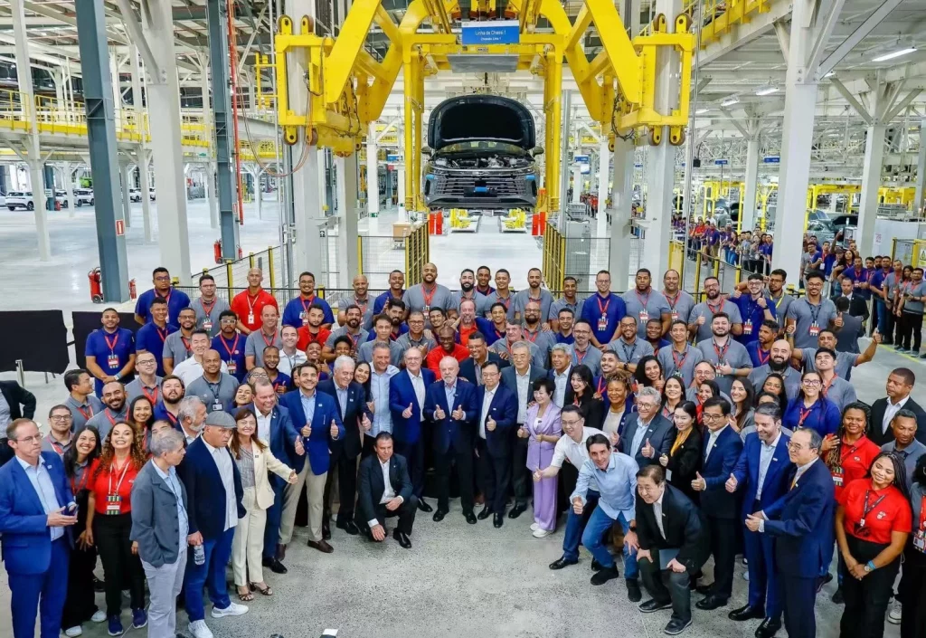 Ya son 14 millones de vehículos con enchufe los que BYD ha fabricado 3 Motor16 2025 BYD 14 millones. Imagen fábrica.
