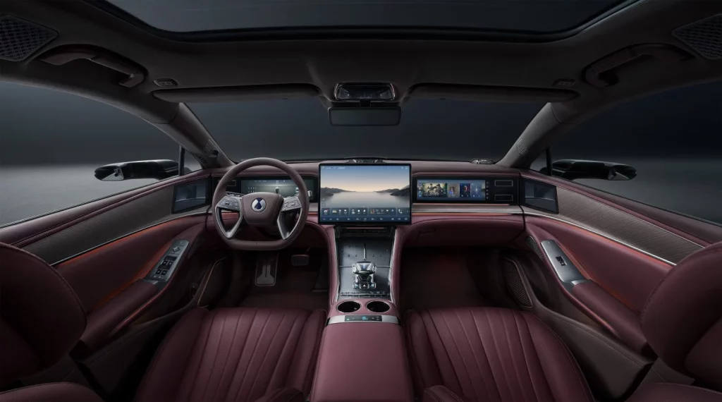 DENZA: Los secretos de la firma premium de BYD desvelados por Wolfgang Egger, su Director de Diseño 4 Motor16 2025 DENZA Z9 GT. Diseño. Imagen interior.