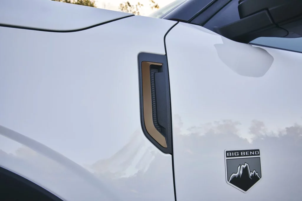 2025 Ford Bronco Sport Bronze Package 11 Motor16