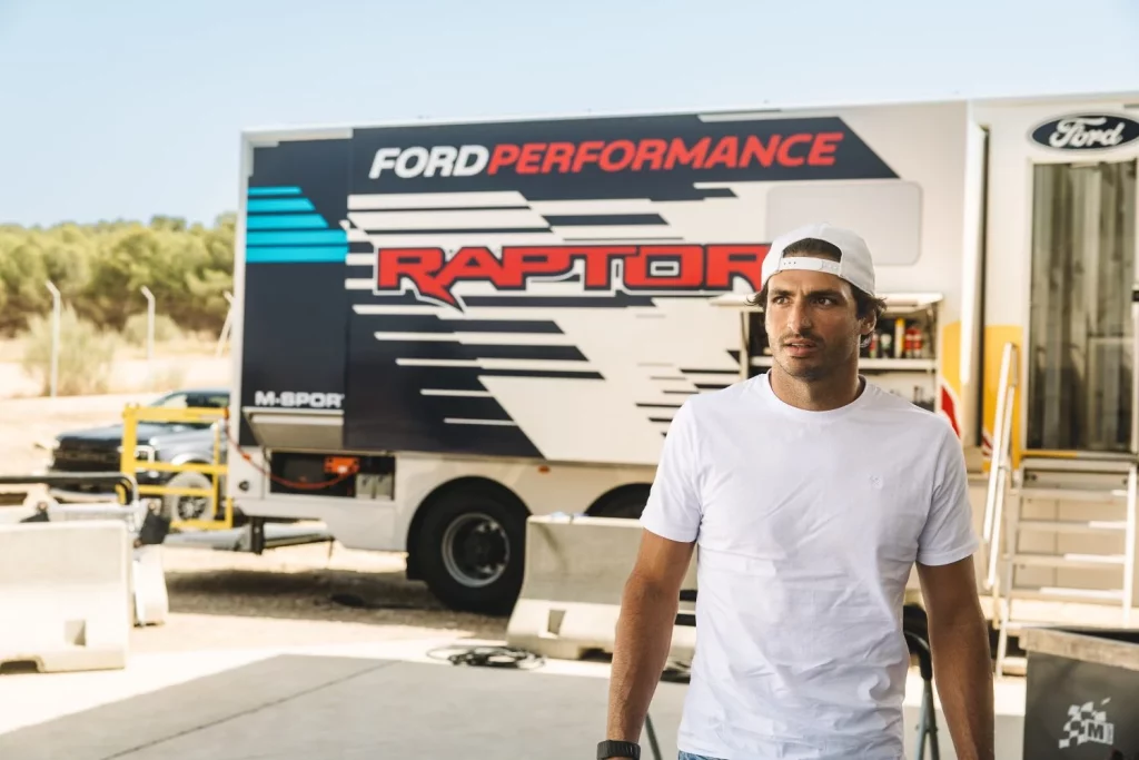 2025 GRIT CARLOS SAINZ Raptor T1 35 Motor16