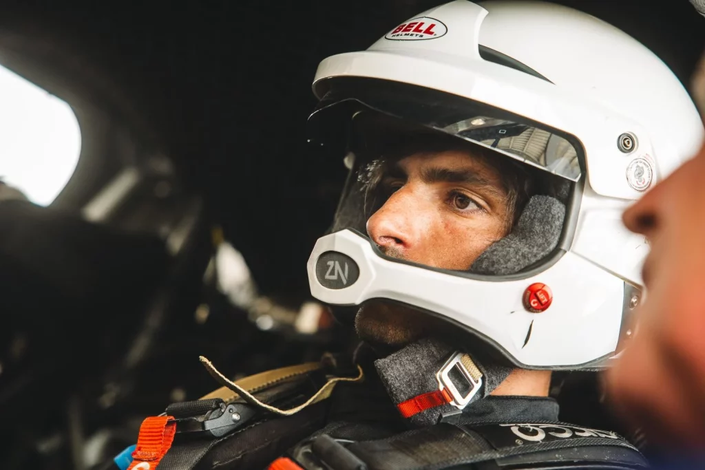 2025 GRIT CARLOS SAINZ Raptor T1 54 Motor16