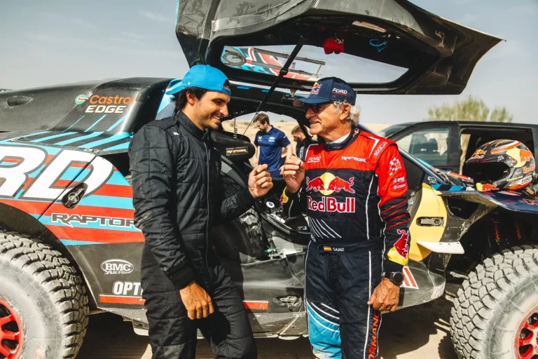 Así de bien se lo han pasado ‘los Carlos Sainz’ con el Ford Raptor T1+