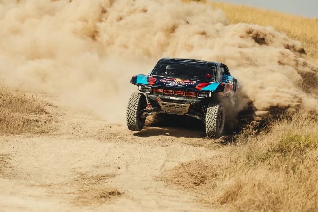 2025 GRIT CARLOS SAINZ Raptor T1 76 Motor16