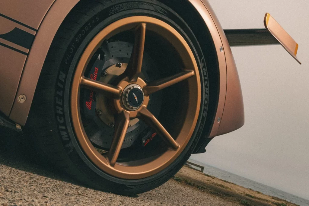 Hispano Suiza y Michelin vuelven a juntar sus caminos para calzar al Carmen Sagrera como se merece 6 Motor16 2025 Hispano Suiza Carmen Sagrera Micheliln 7 Motor16