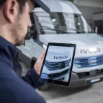 De la llave fija al diagnóstico remoto: IVECO detalla el avance de sus talleres en 50 años de historia