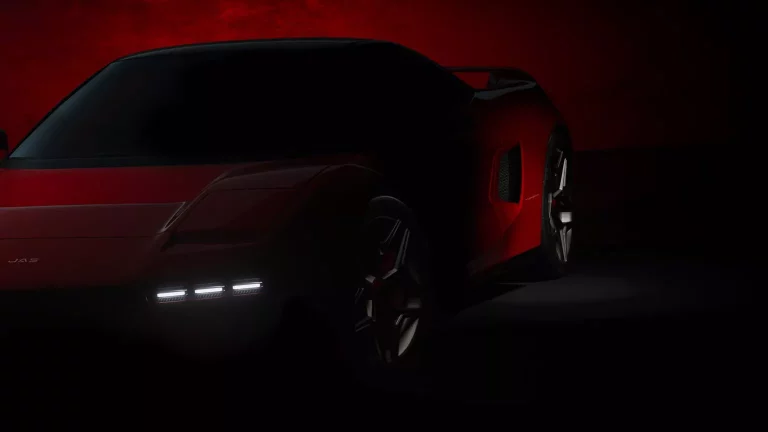 Pininfarina reedita 35 años después el deportivo que enamoró a Ayrton Senna