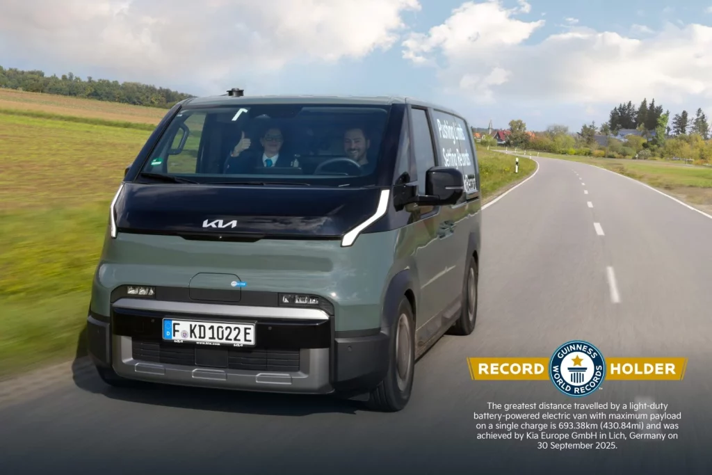 El Kia PV5 entra en el libro Guinness por pulverizar su autonomía homologada en este viaje 8 Motor16 2025 Kia PV5 Record 5 Motor16