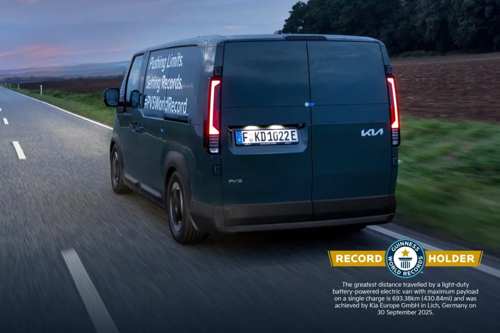 El Kia PV5 entra en el libro Guinness por pulverizar su autonomía homologada en este viaje 10 Motor16 2025 Kia PV5 Record 7 Motor16