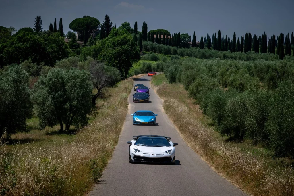 Esperienza Giro Toscana: Cuando disfrutar de tu Lamborghini pasa a un segundo plano 14 Motor16 2025 Lamborghini Giro Toscana 11 Motor16