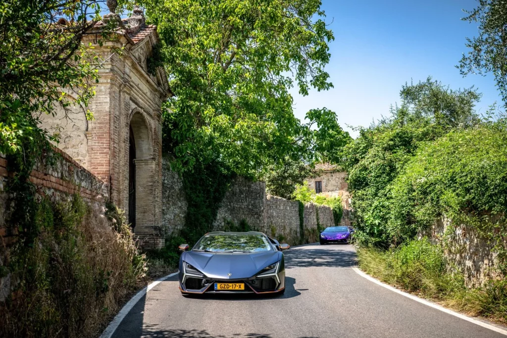 Esperienza Giro Toscana: Cuando disfrutar de tu Lamborghini pasa a un segundo plano 24 Motor16 2025 Lamborghini Giro Toscana 22 Motor16