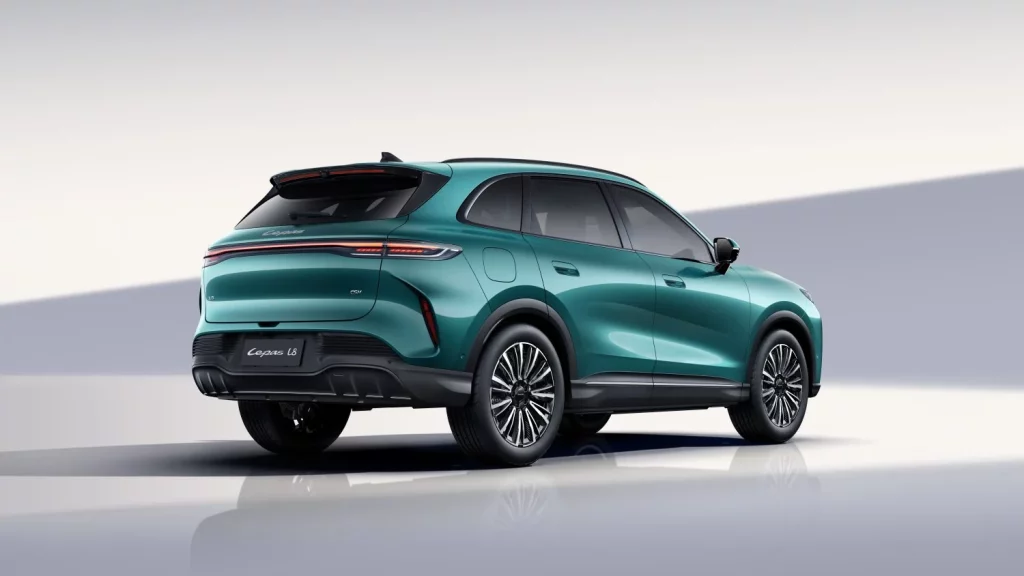 Lepas L8: El SUV híbrido enchufable que pronto verás por las calles 12 Motor16 2025 Lepas L8 7 Motor16