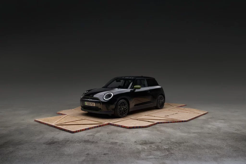 MINI Paul Smith Edition: Una edición especial con toques muy 'british' 13 Motor16 2025 MINI Paul Smith 12 Motor16