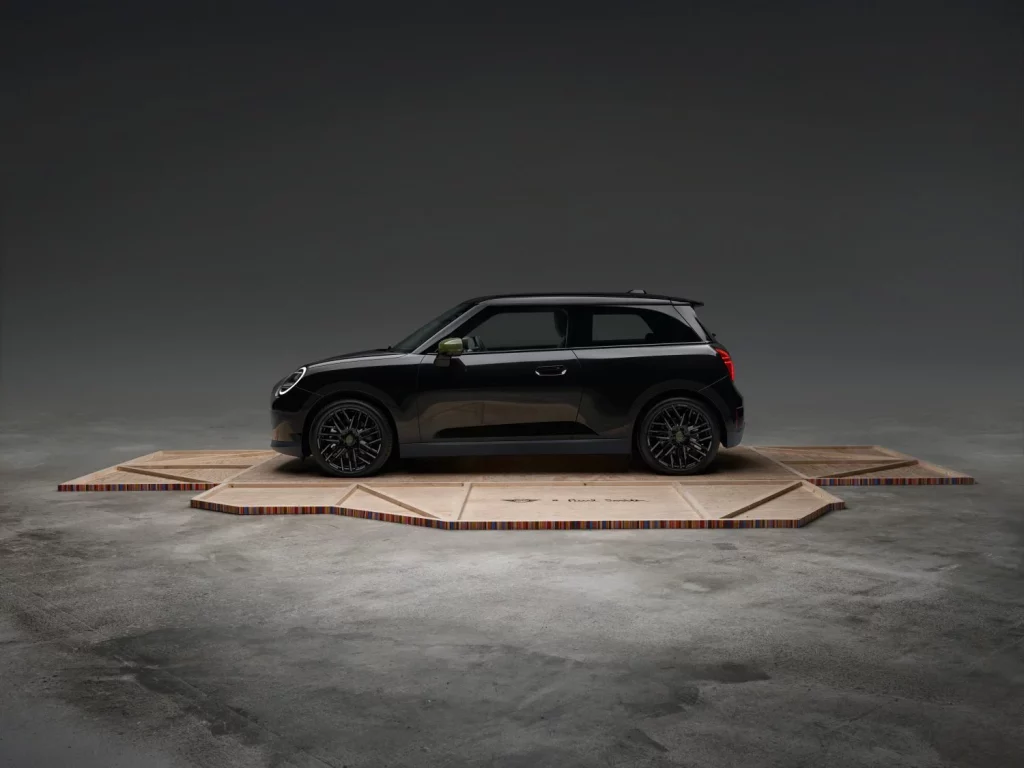 MINI Paul Smith Edition: Una edición especial con toques muy 'british' 15 Motor16 2025 MINI Paul Smith 18 Motor16