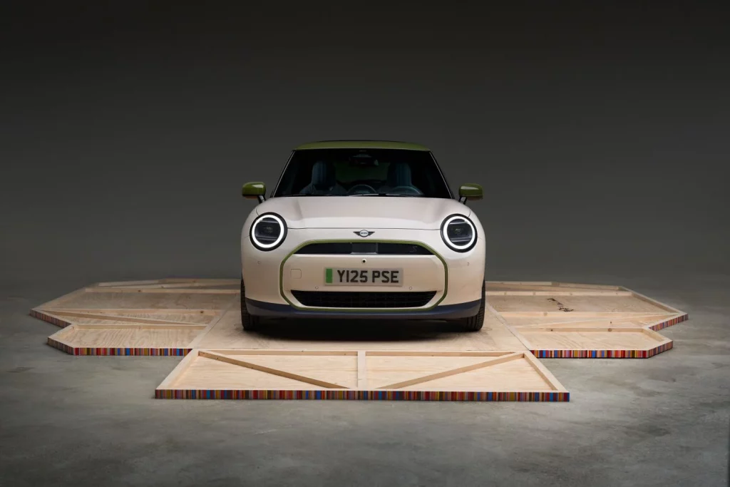MINI Paul Smith Edition: Una edición especial con toques muy 'british' 19 Motor16 2025 MINI Paul Smith 23 Motor16