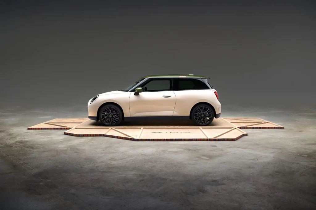 MINI Paul Smith Edition: Una edición especial con toques muy 'british' 22 Motor16 2025 MINI Paul Smith 25 Motor16