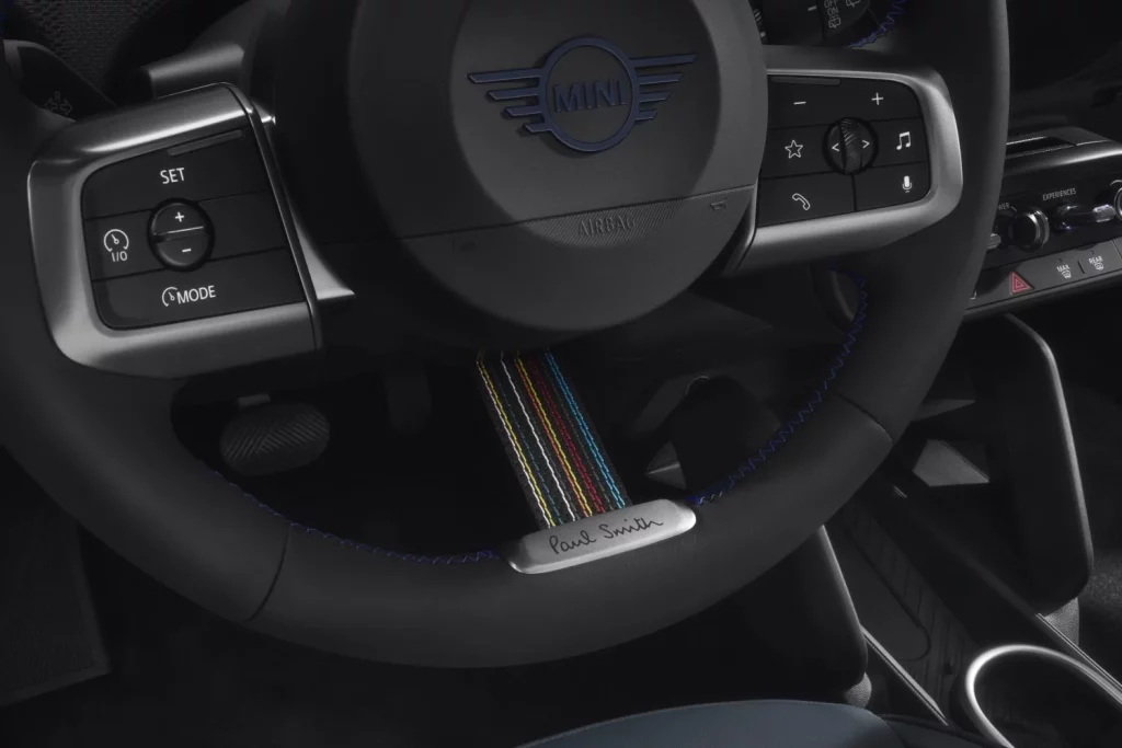 MINI Paul Smith Edition: Una edición especial con toques muy 'british' 28 Motor16 2025 MINI Paul Smith 29 Motor16