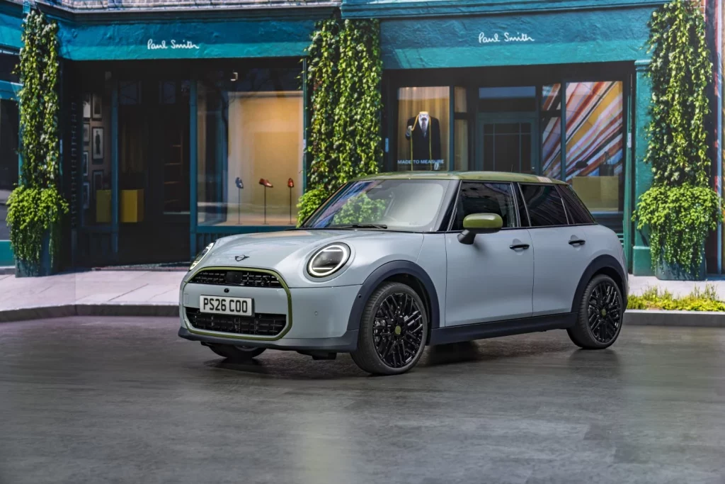 MINI Paul Smith Edition: Una edición especial con toques muy 'british' 50 Motor16 2025 MINI convertible paul smith 13 Motor16