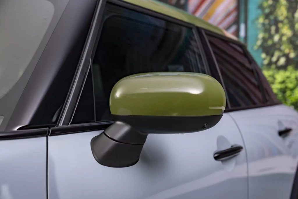 MINI Paul Smith Edition: Una edición especial con toques muy 'british' 54 Motor16 2025 MINI convertible paul smith 17 Motor16