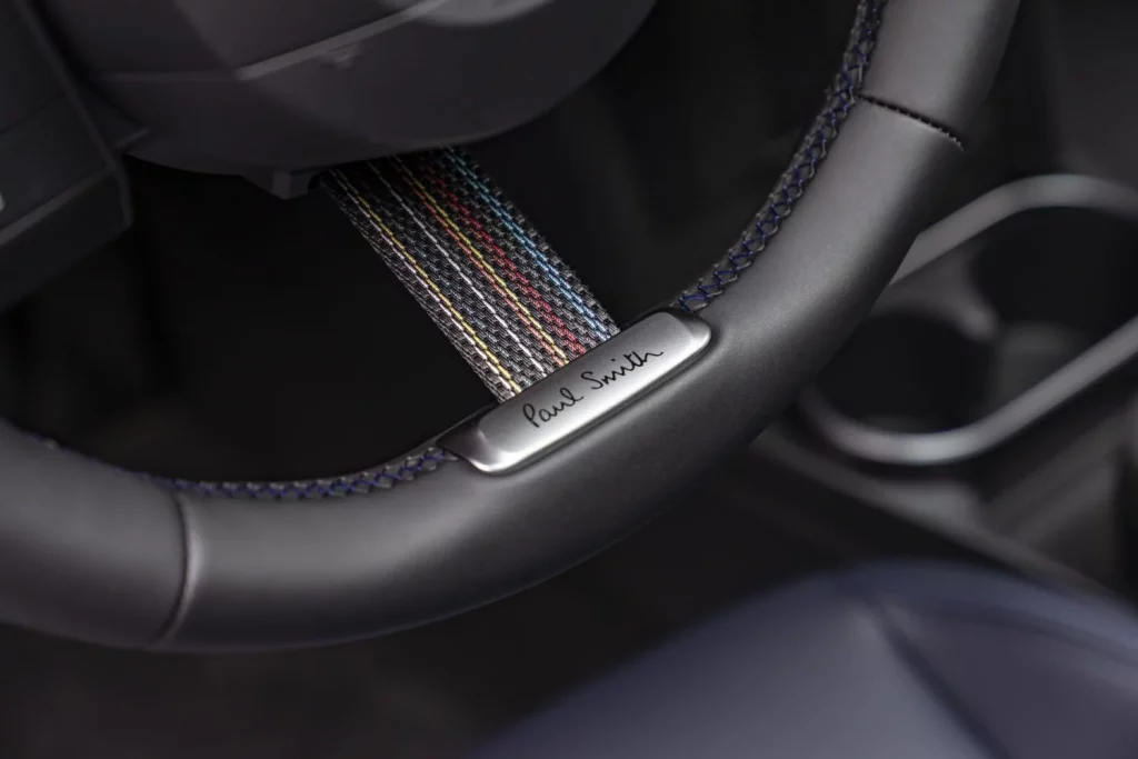 MINI Paul Smith Edition: Una edición especial con toques muy 'british' 60 Motor16 2025 MINI convertible paul smith 23 Motor16