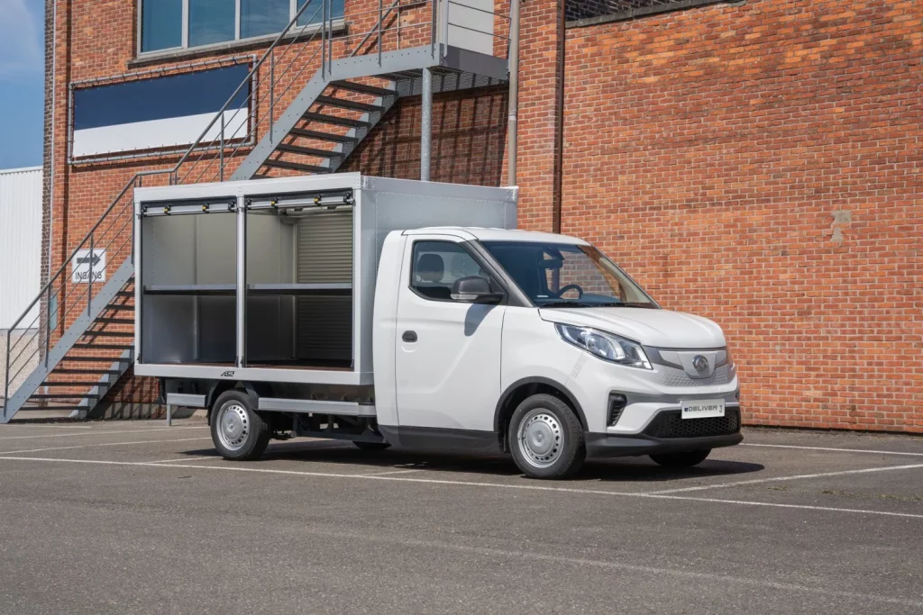 Maxus multiplica las posibilidades de tres de sus comerciales con la versión chasis cabina 1 Motor16 2025 Maxus eDeliver3. Imagen.