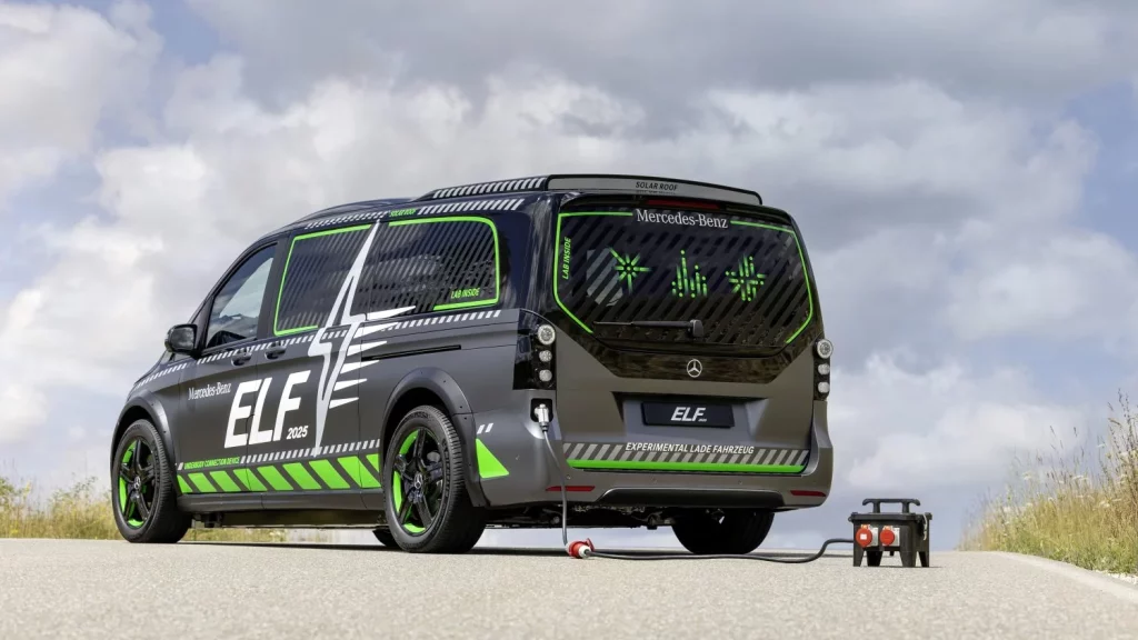 Mercedes-Benz convierte un Clase V en un laboratorio para ponerse las pilas: literal 9 Motor16 2025 Mercedes Benz ELF Laboratorio recarga 24 Motor16