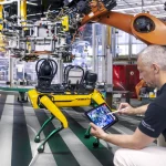Mercedes-Benz pone a trabajar a los empleados del mes: No cobran, no se dan de baja…