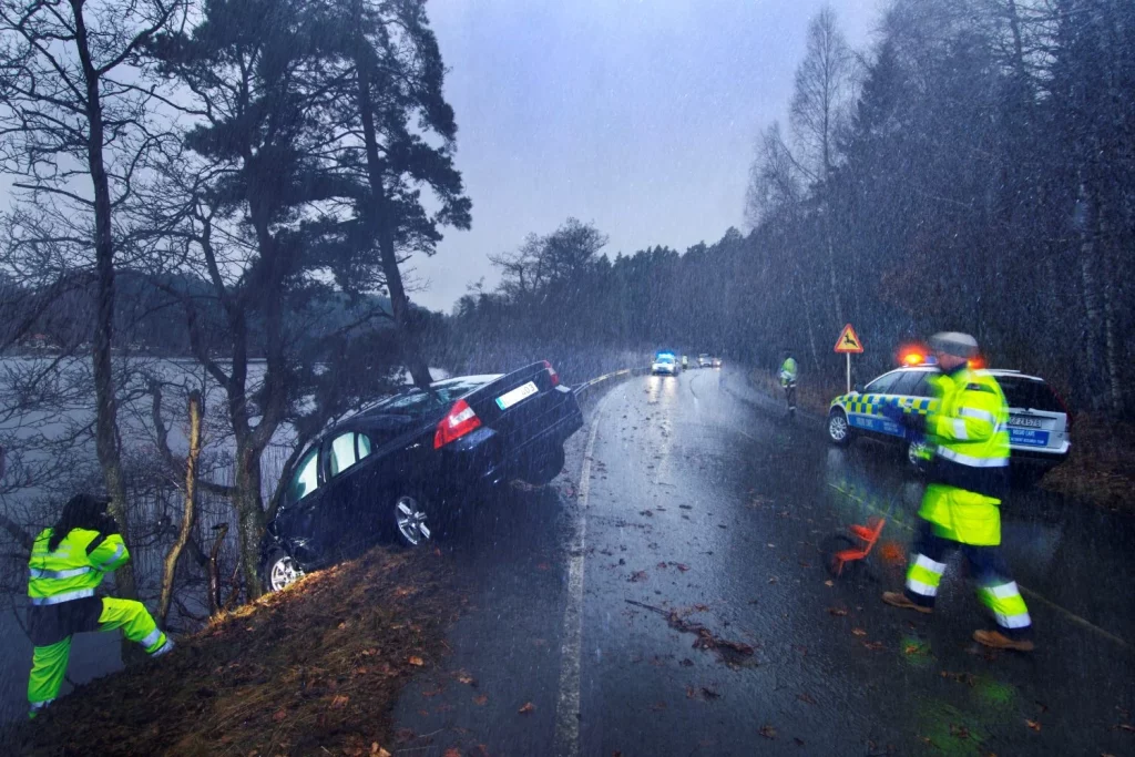 La máxima preocupación de la DGT deja al año 500 fallecidos y 1.500 heridos graves 1 Motor16 2025 Metalesa. DGT. Salida vía. Imagen accidente.
