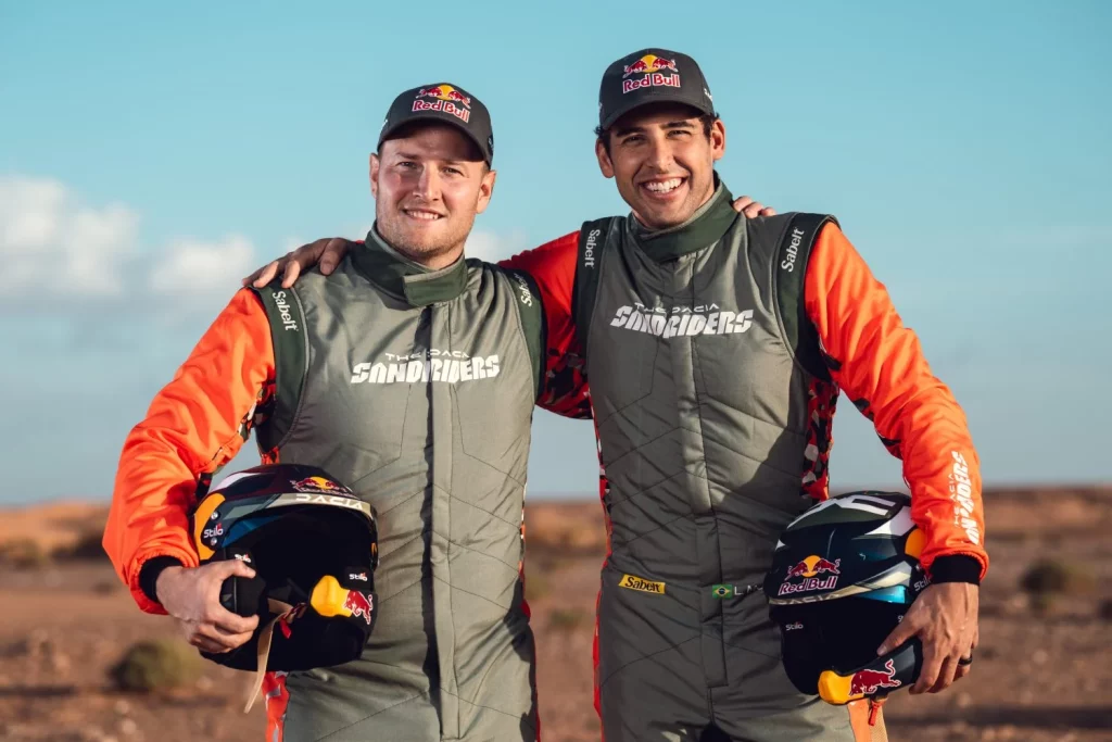 Moraes y Zenz: El tándem que pilotará el cuarto Dacia Sandrider en el Rally Dakar 2 Motor16 2025 Dacia Sandrider. Moraes y Zenz. Imagen protagonistas.